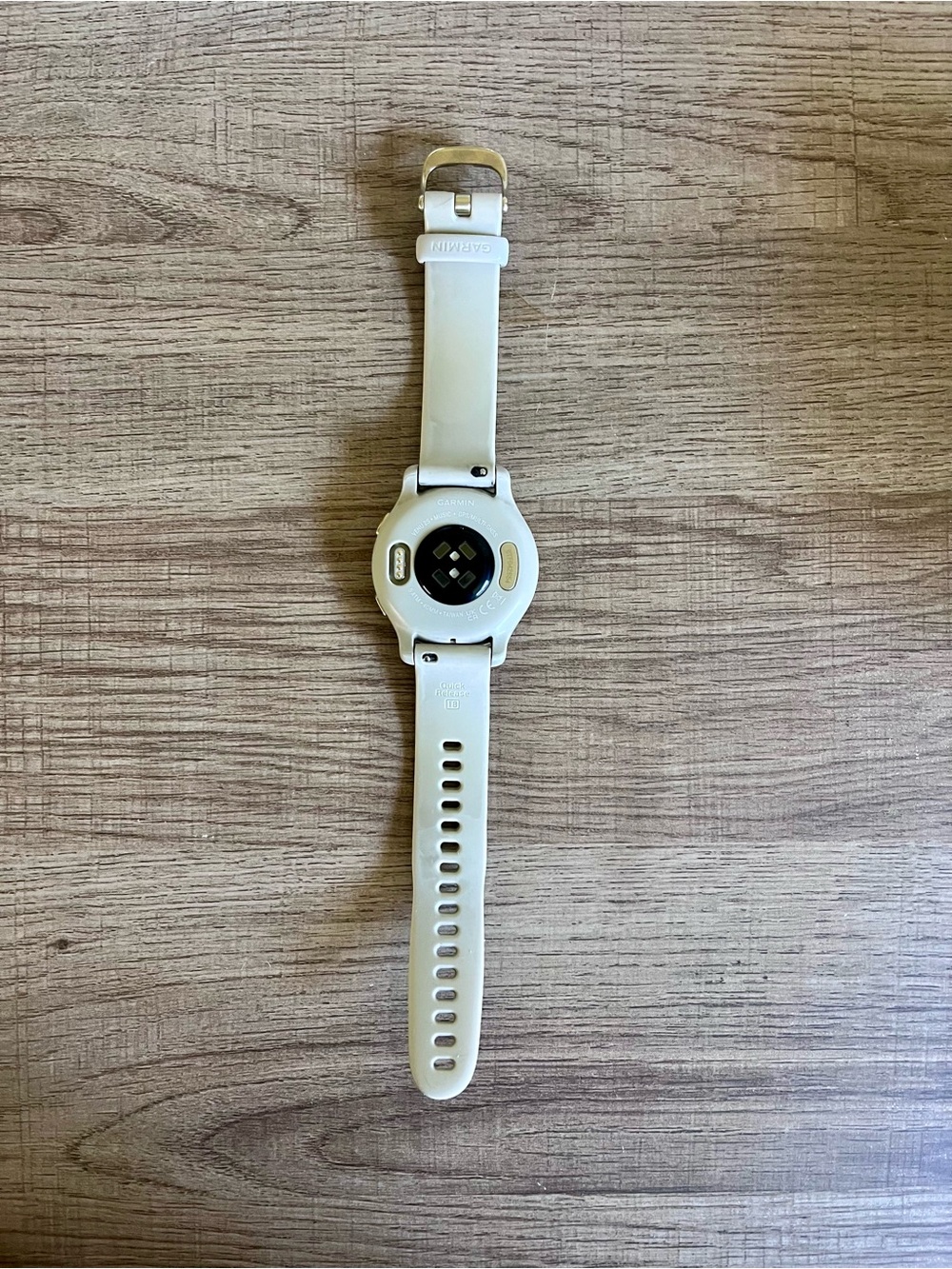 Garmin Venu 2S GPS Smartwatch - Light Gold/Light Sand - Picture 7 of 11